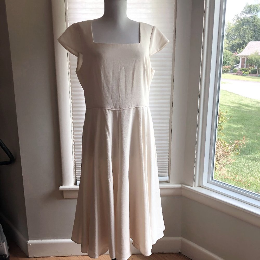 Creamy Pale Yellow Square Neck Dress by Gal Meets Glam in US Size 12